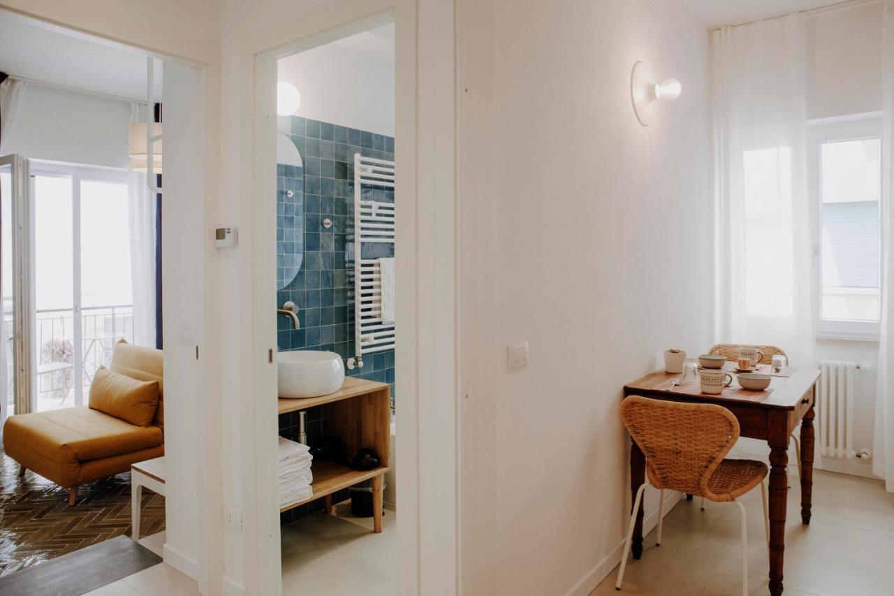 Petrarca17 Guest House A Due Passi Dal Mare แตร์ราชินา ภายนอก รูปภาพ