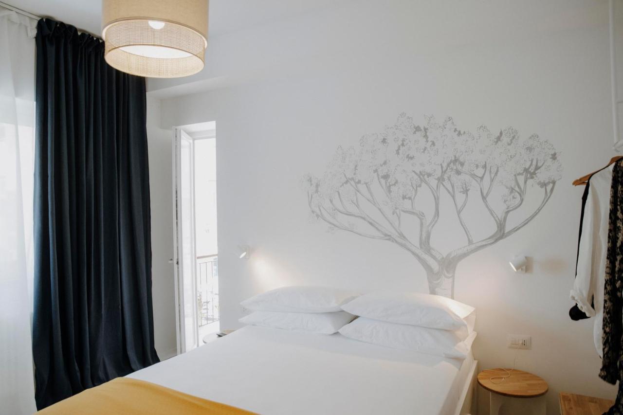 Petrarca17 Guest House A Due Passi Dal Mare แตร์ราชินา ภายนอก รูปภาพ