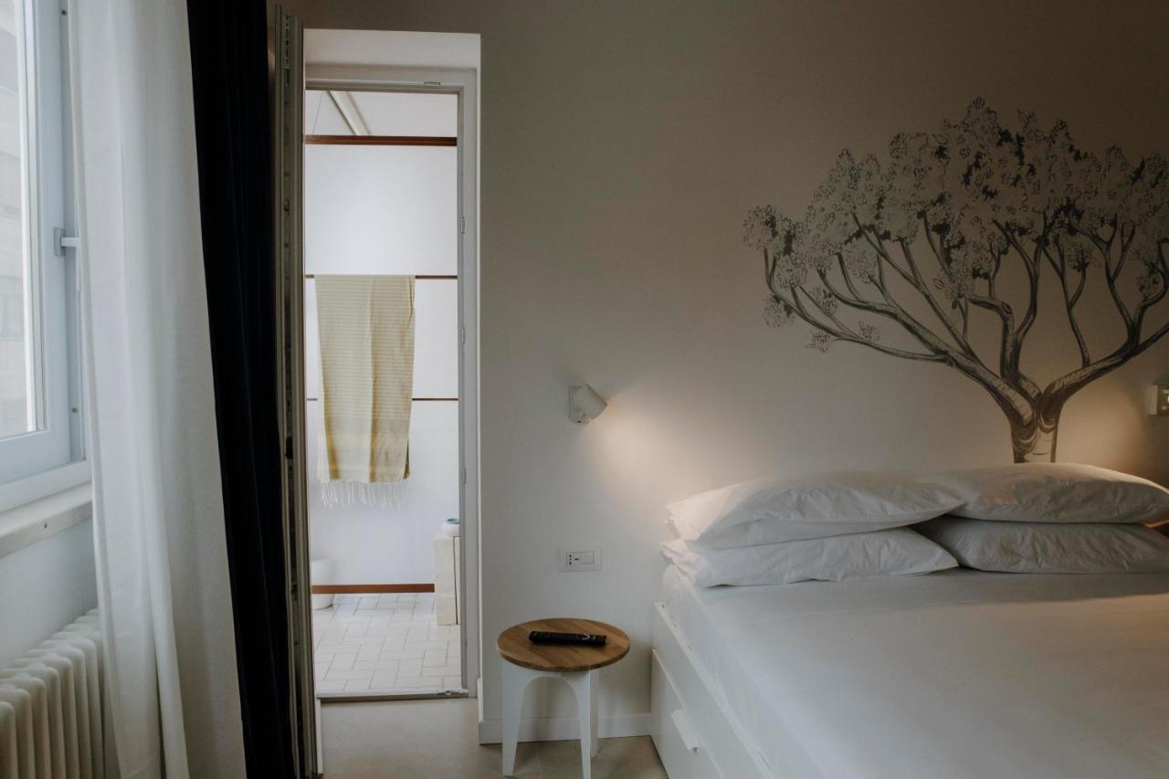 Petrarca17 Guest House A Due Passi Dal Mare แตร์ราชินา ภายนอก รูปภาพ