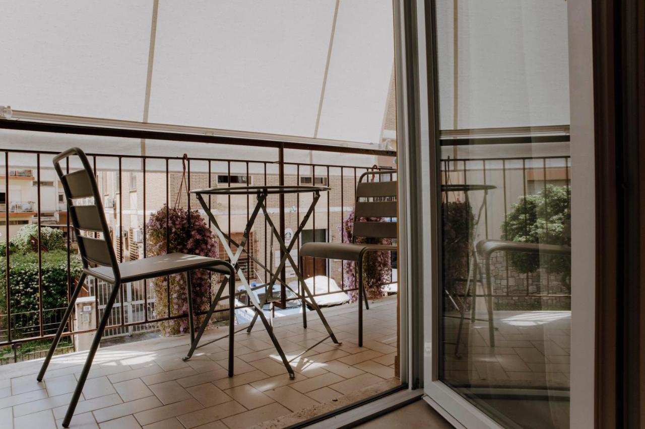 Petrarca17 Guest House A Due Passi Dal Mare แตร์ราชินา ภายนอก รูปภาพ