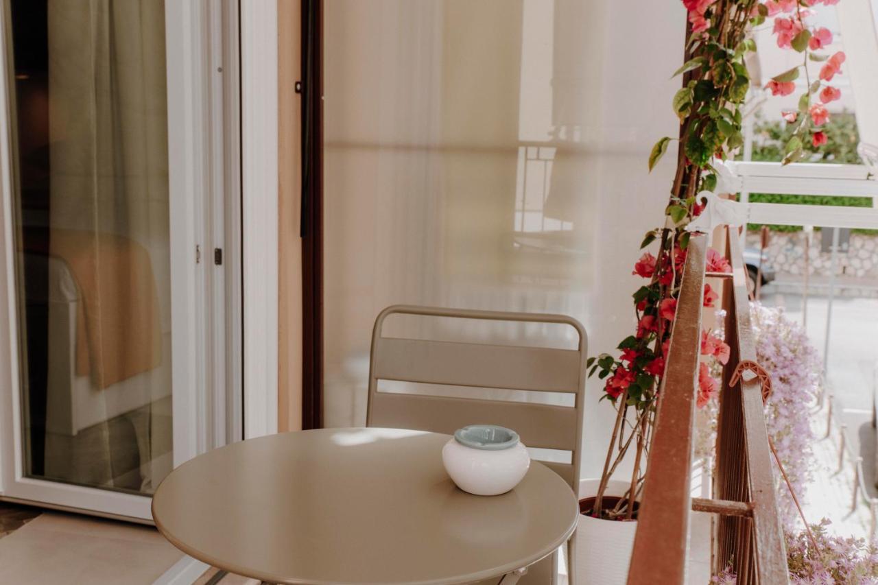 Petrarca17 Guest House A Due Passi Dal Mare แตร์ราชินา ภายนอก รูปภาพ