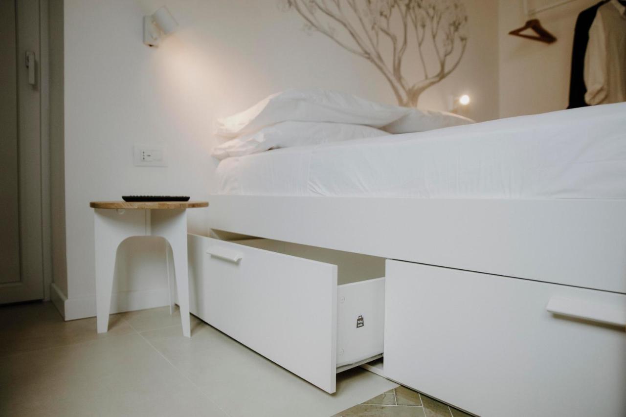 Petrarca17 Guest House A Due Passi Dal Mare แตร์ราชินา ภายนอก รูปภาพ