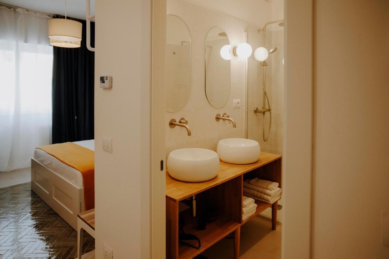 Petrarca17 Guest House A Due Passi Dal Mare แตร์ราชินา ภายนอก รูปภาพ
